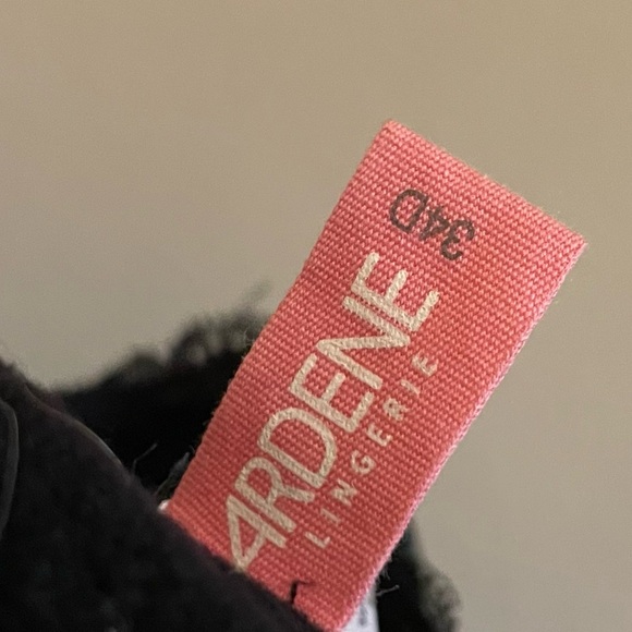 4/$10🎄Ardene Black Strapless Bra with Textured Pattern 34D - Picture 6 of 7